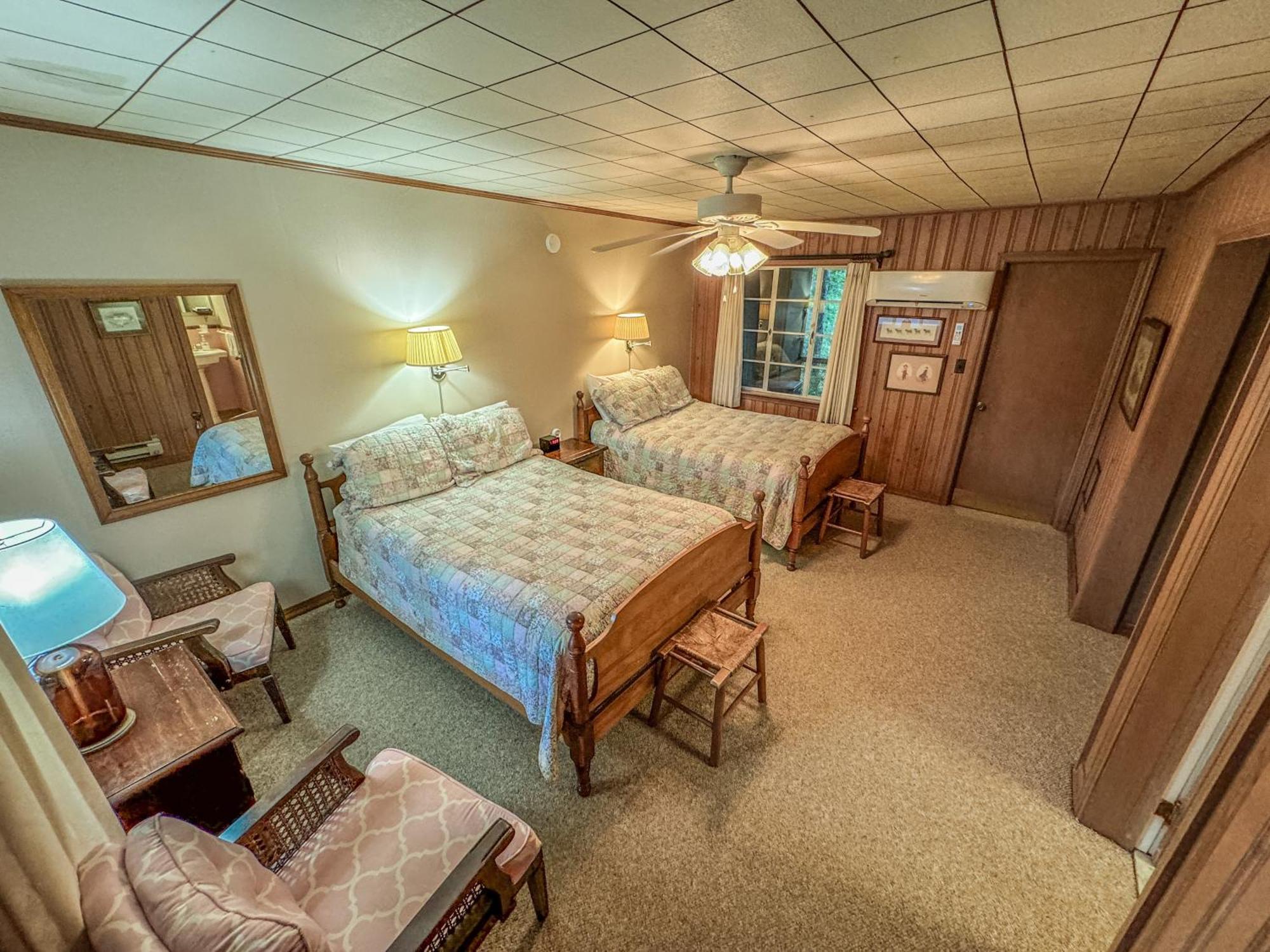 Hemlock Inn Брайсон-Сити Экстерьер фото